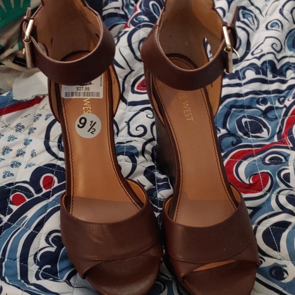 9 1/2 nine west open toe high heel